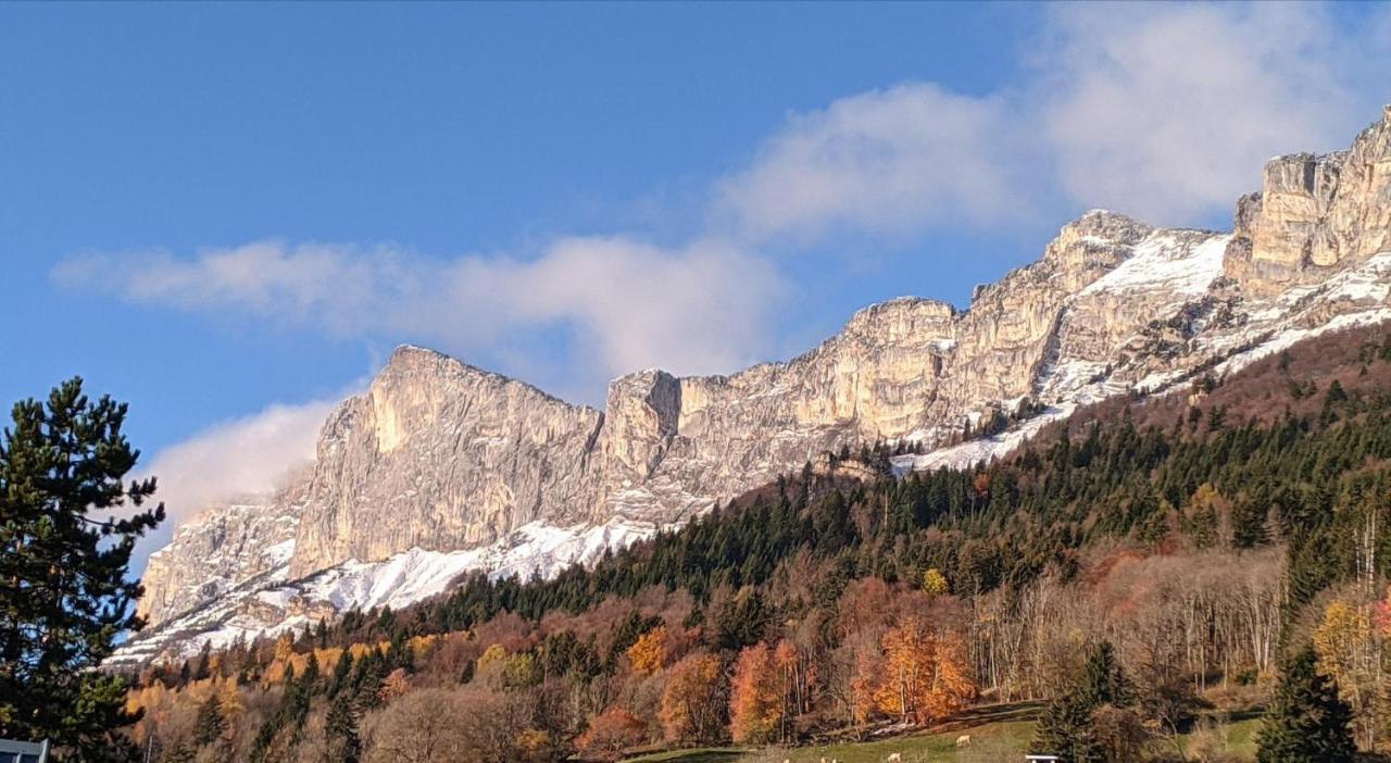 Maison Familiale En Montagne Avec Vue Merveilleuse Sur Le Massif De Belledonne Saint-Bernard  Εξωτερικό φωτογραφία